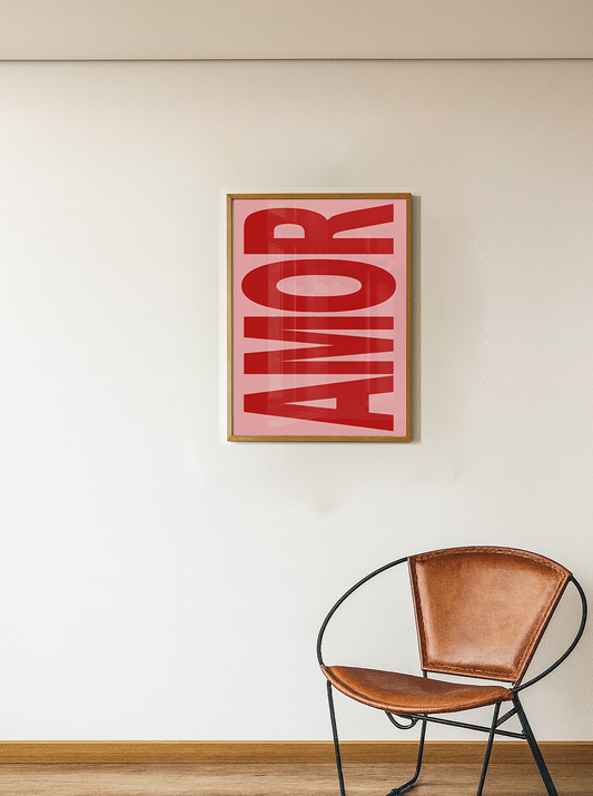 Quadro AMOR – Moldura Padrão Madeira Mel (A2) - Pronta Entrega