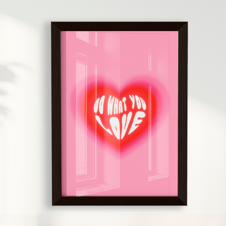 Do what you love por Larissa Lira