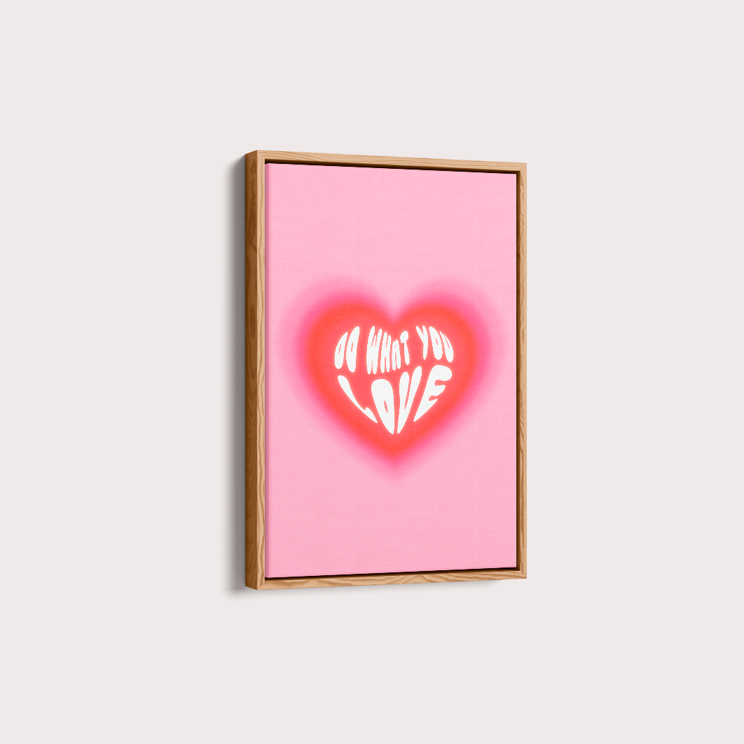 Do what you love por Larissa Lira