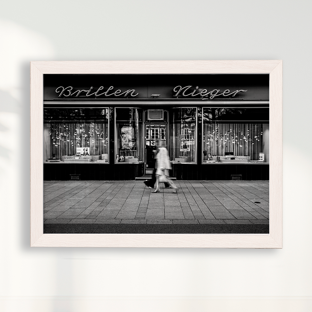 Quadro “Brillen” por Angus Waddacor-McConill