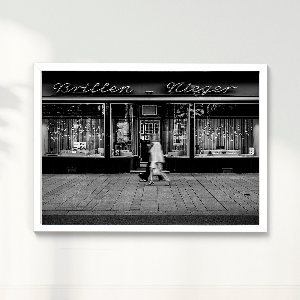 Quadro “Brillen” por Angus Waddacor-McConill