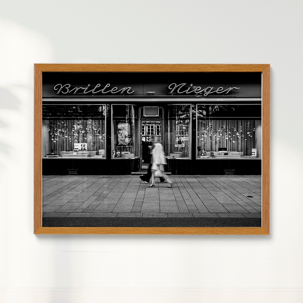 Quadro “Brillen” por Angus Waddacor-McConill