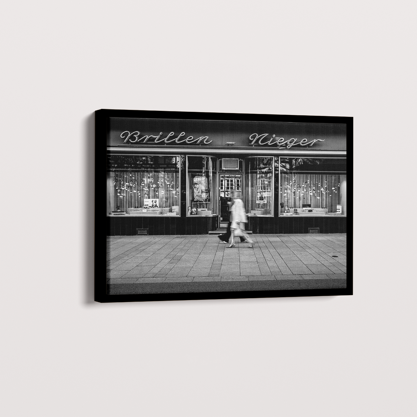 Quadro “Brillen” por Angus Waddacor-McConill