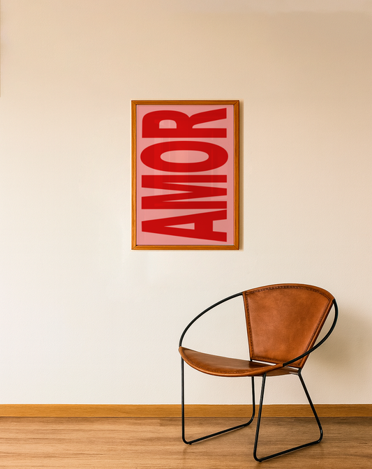 Quadro AMOR – Moldura Padrão Madeira Mel (A2) - Pronta Entrega