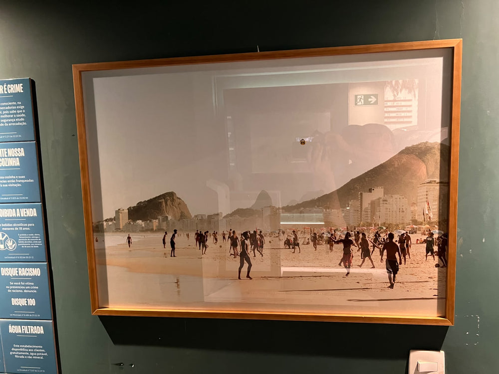 Quadro LARTESTUDIO na parede de cliente