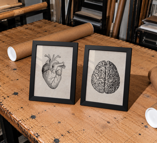Composição de Quadros Brain and Heart Vintage Tamanho A5 - Pronta Entrega