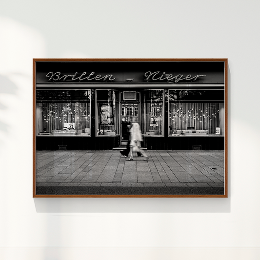 Quadro “Brillen” por Angus Waddacor-McConill
