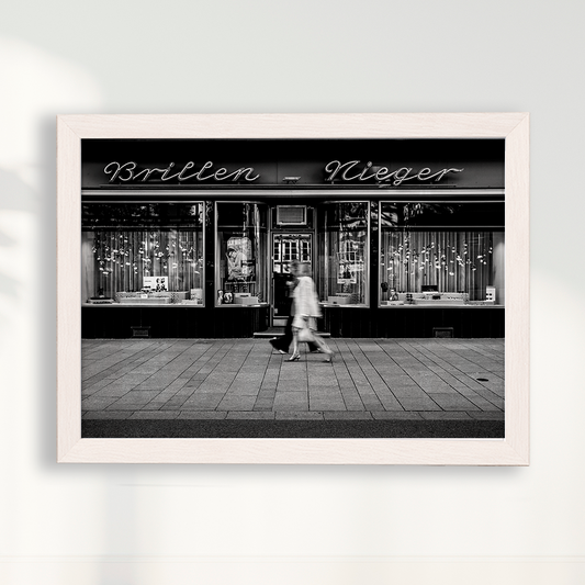 Quadro “Brillen” por Angus Waddacor-McConill