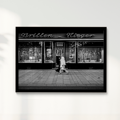 Quadro “Brillen” por Angus Waddacor-McConill