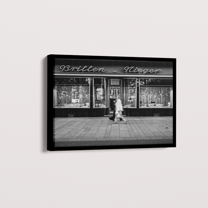 Quadro “Brillen” por Angus Waddacor-McConill